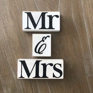 Bridal Mr & Mrs Blocks Sign Decor Wedding Gift